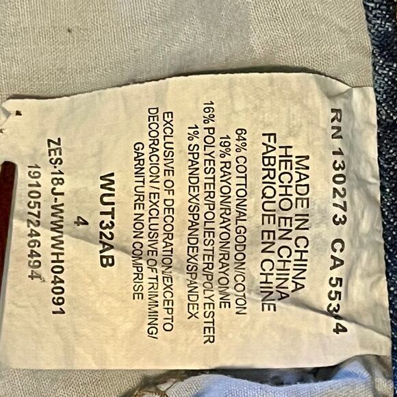 Women’s Aura by Wrangler Jean Shorts with Sequined Pockets - Picture 8 of 8